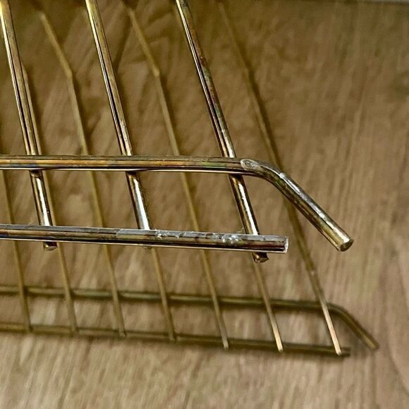 Vintage 1970’s Gold Brass Tone Lacquer Wire (8) Vinyl File Holder Tabletop Stand - Picture 9 of 14